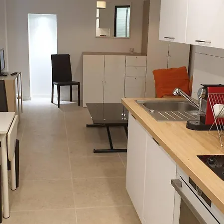 Mat -studio Renove Clim Rue Pietonne Du Vieil Апартаменти Антіб