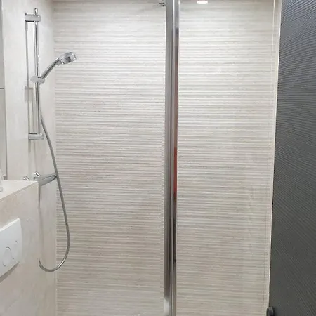 Апартаменти Mat -studio Renove Clim Rue Pietonne Du Vieil *